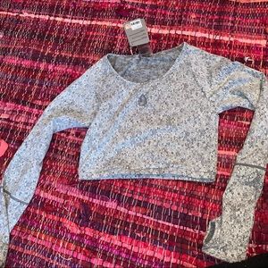 Cropped workout long sleeve!